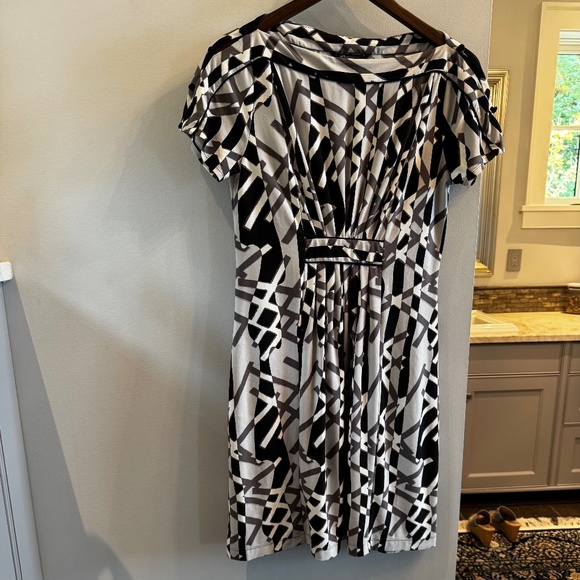 BCBG Maxazria Size S Dress - Picture 1 of 6